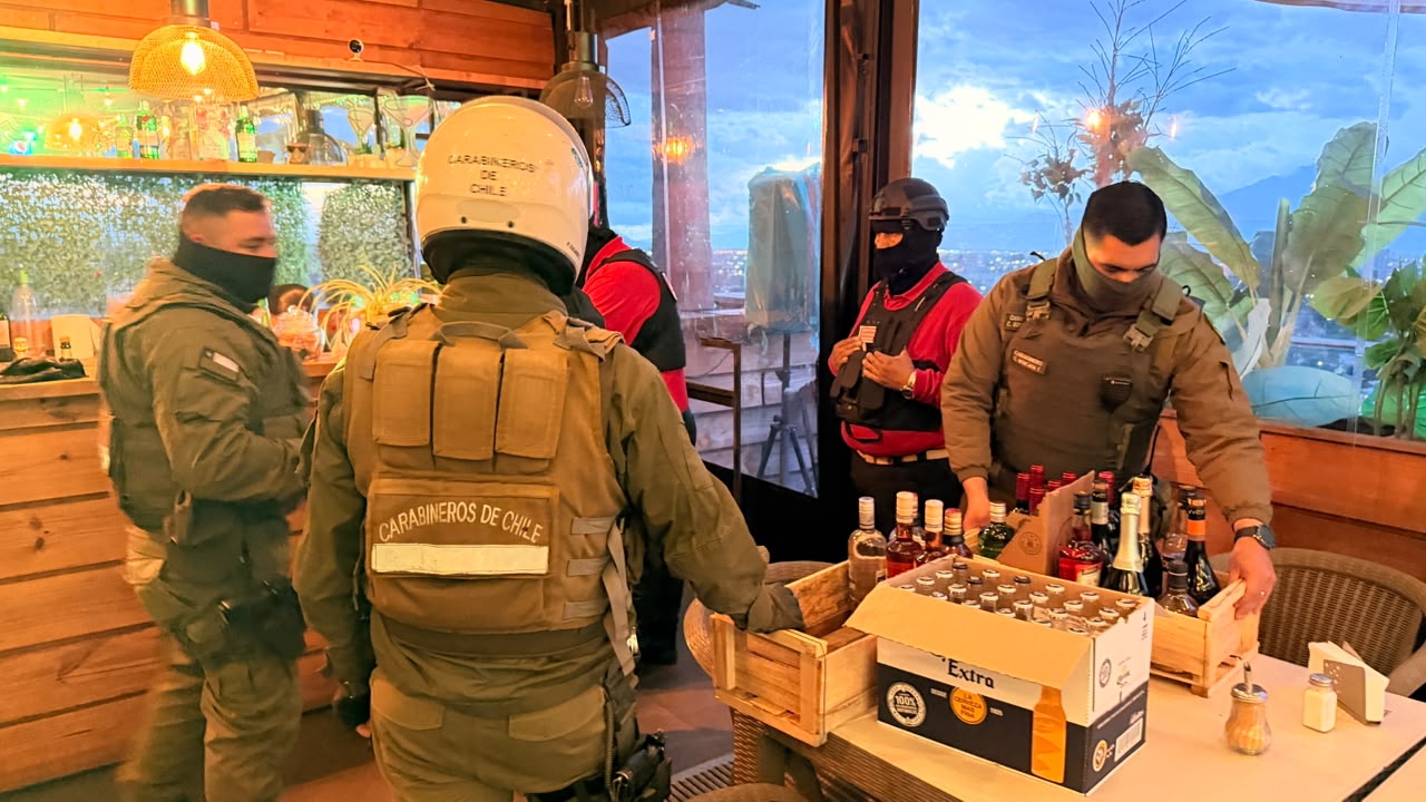 Operativo nocturno impulsado por Municipio terminó con un detenido por orden vigente y decomiso de alcohol comercializado sin patente